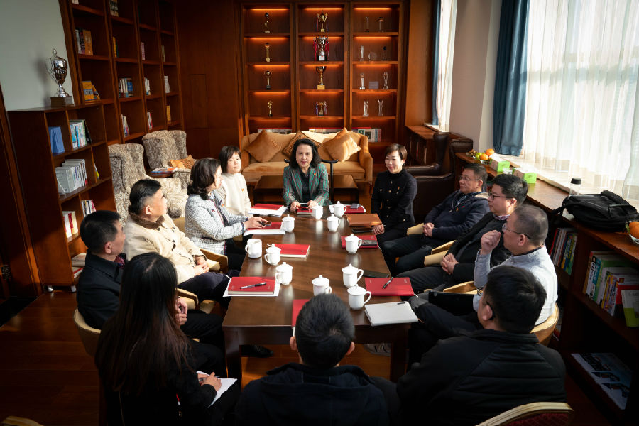 發(fā)揮黨建示范引領(lǐng)作用/寧興控股黨委召開總支、支部書記會議